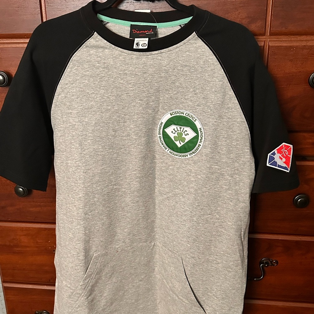 Diamond Supply Co. Gray and Black Men's Shirt